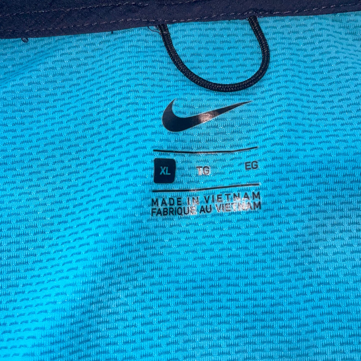 Nike Windrunner “Obsidian Black” (XL)