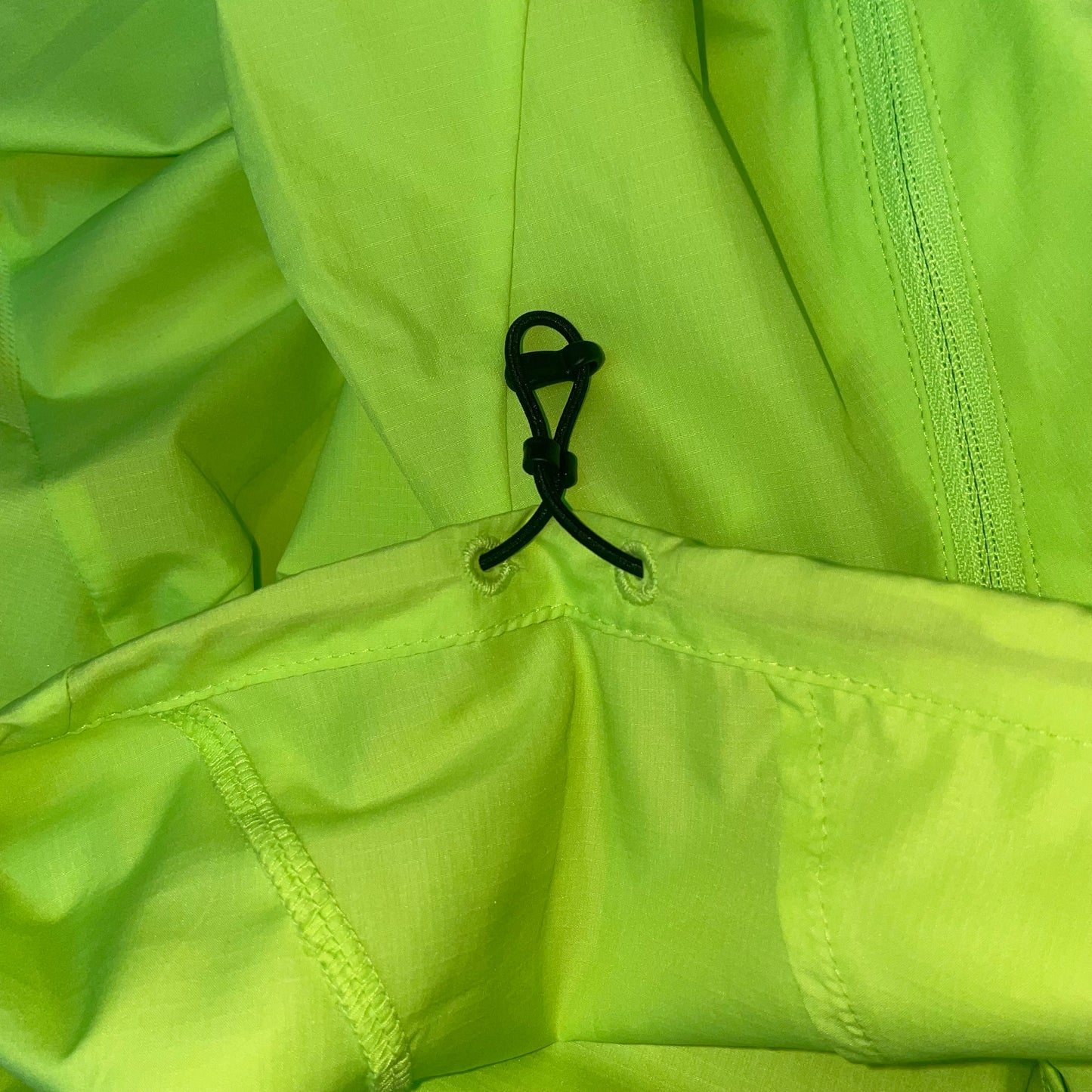 ASICS “Neon” Windrunner (M)