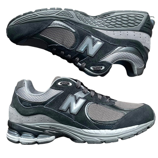 New Balance 2002R “Black” (UK9)