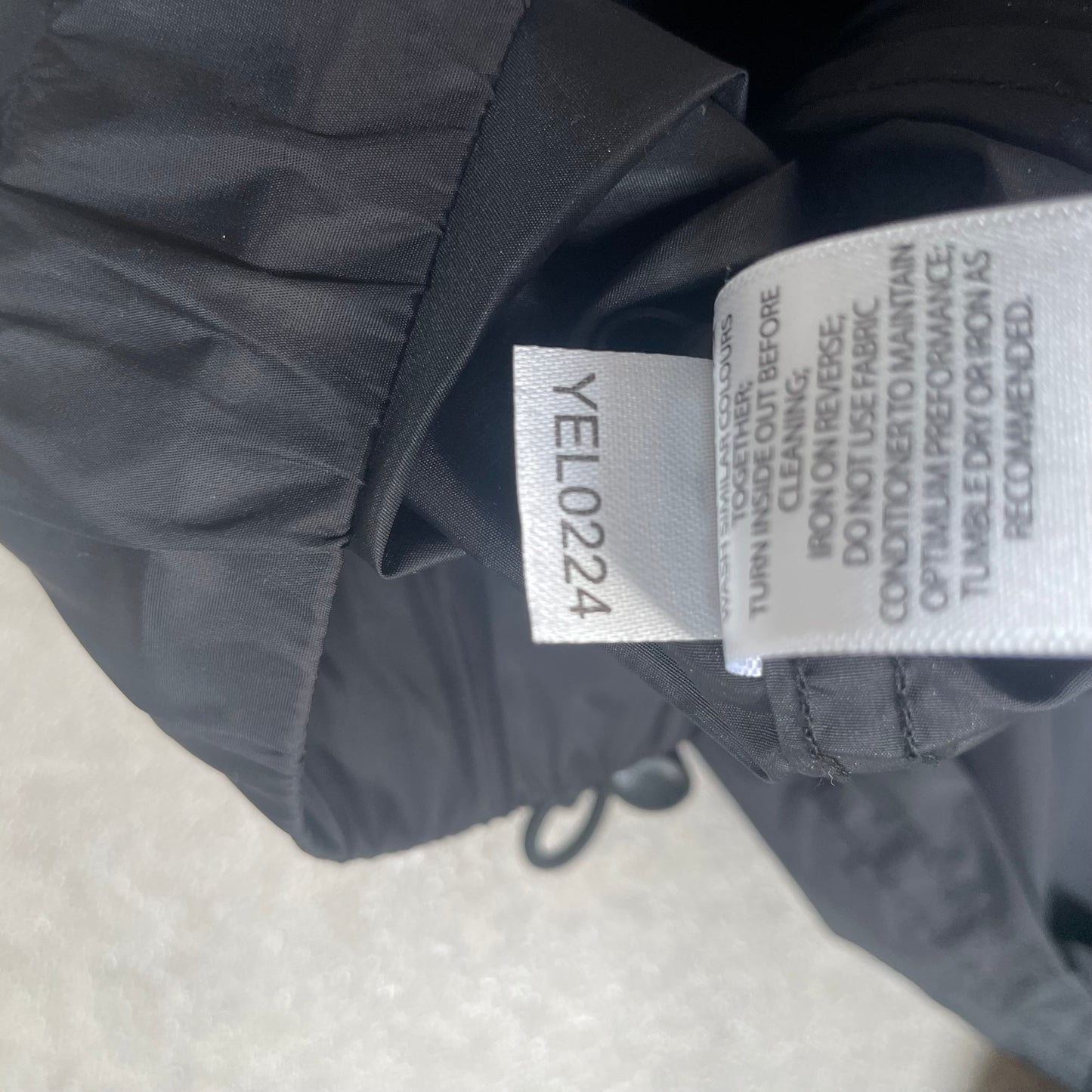 Yelir Windrunner “Triple Black” (M)