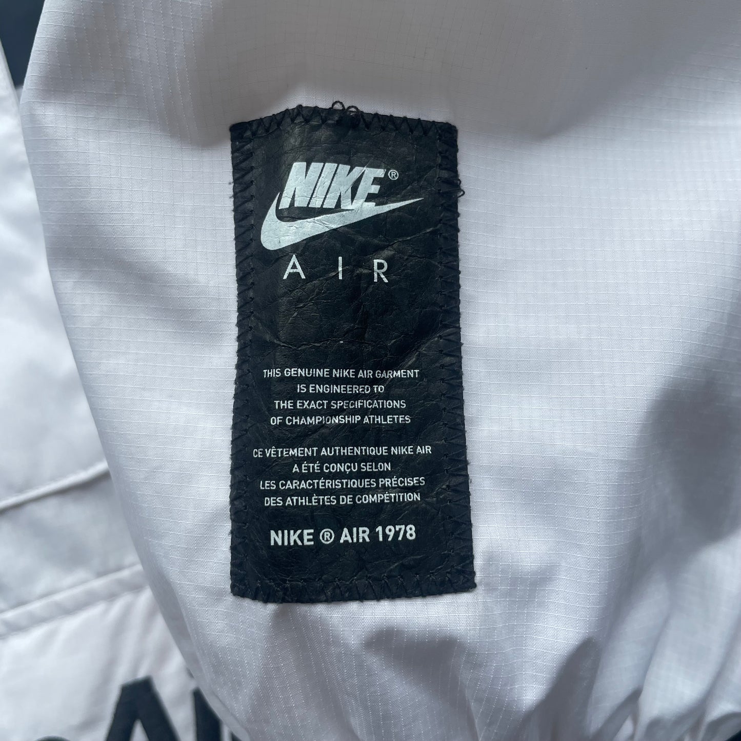 Nike “Dave” Windrunner (XL)