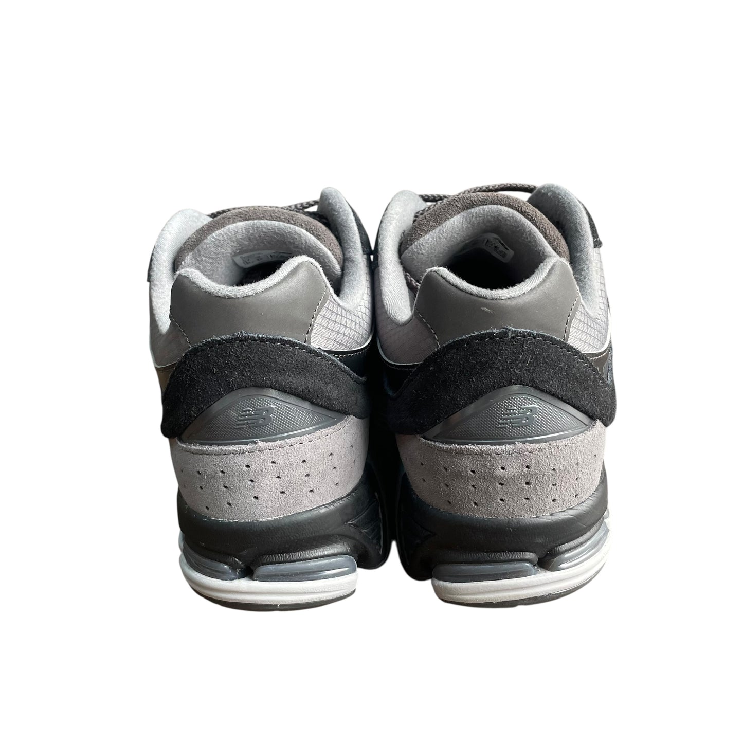 New Balance 2002R “Black” (UK9)