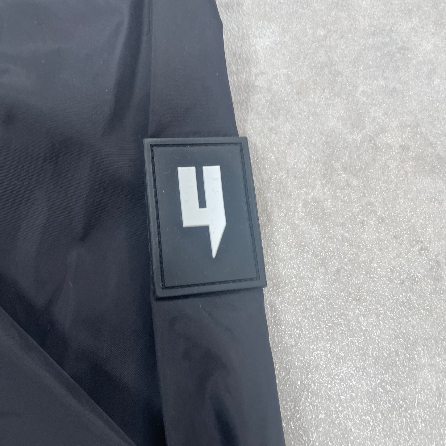 Yelir Windrunner “Triple Black” (M)