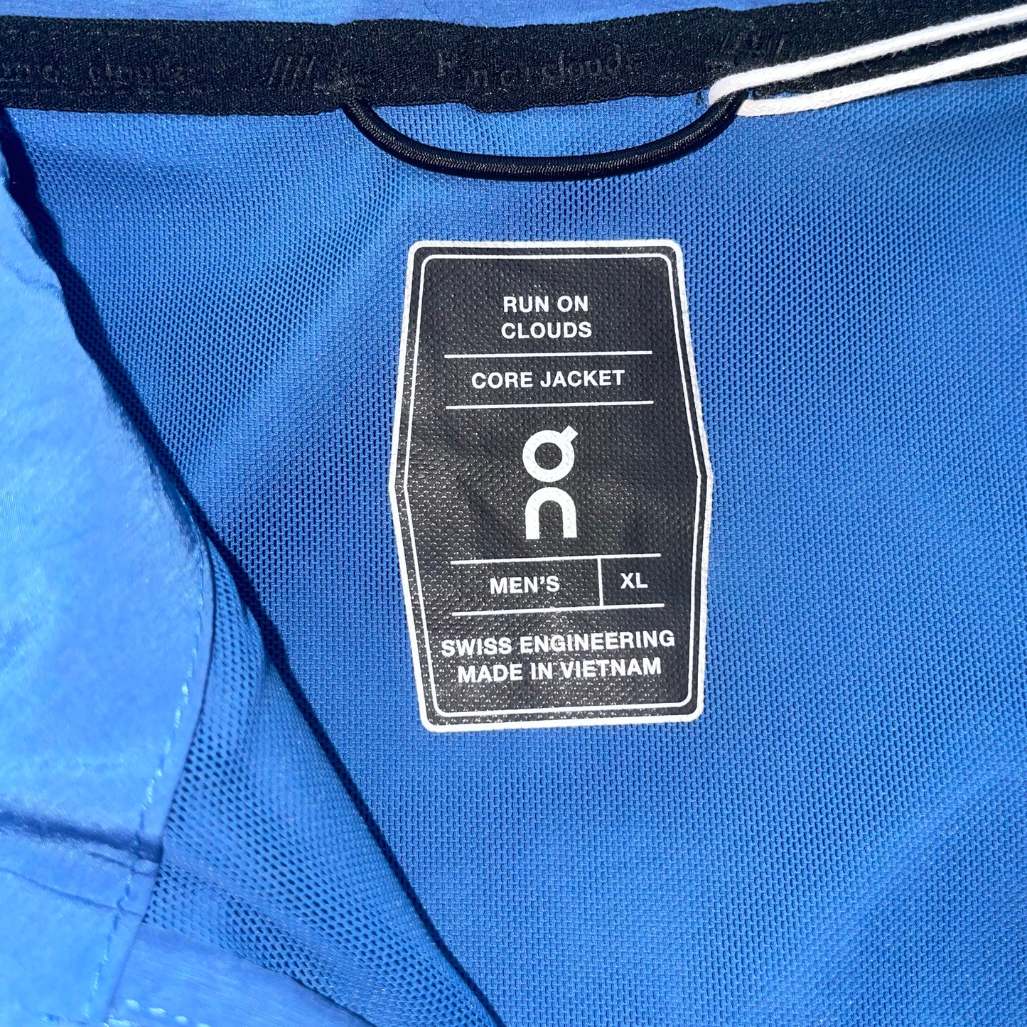 Onrunning Core Jacket “Fjord Coast” (XL)