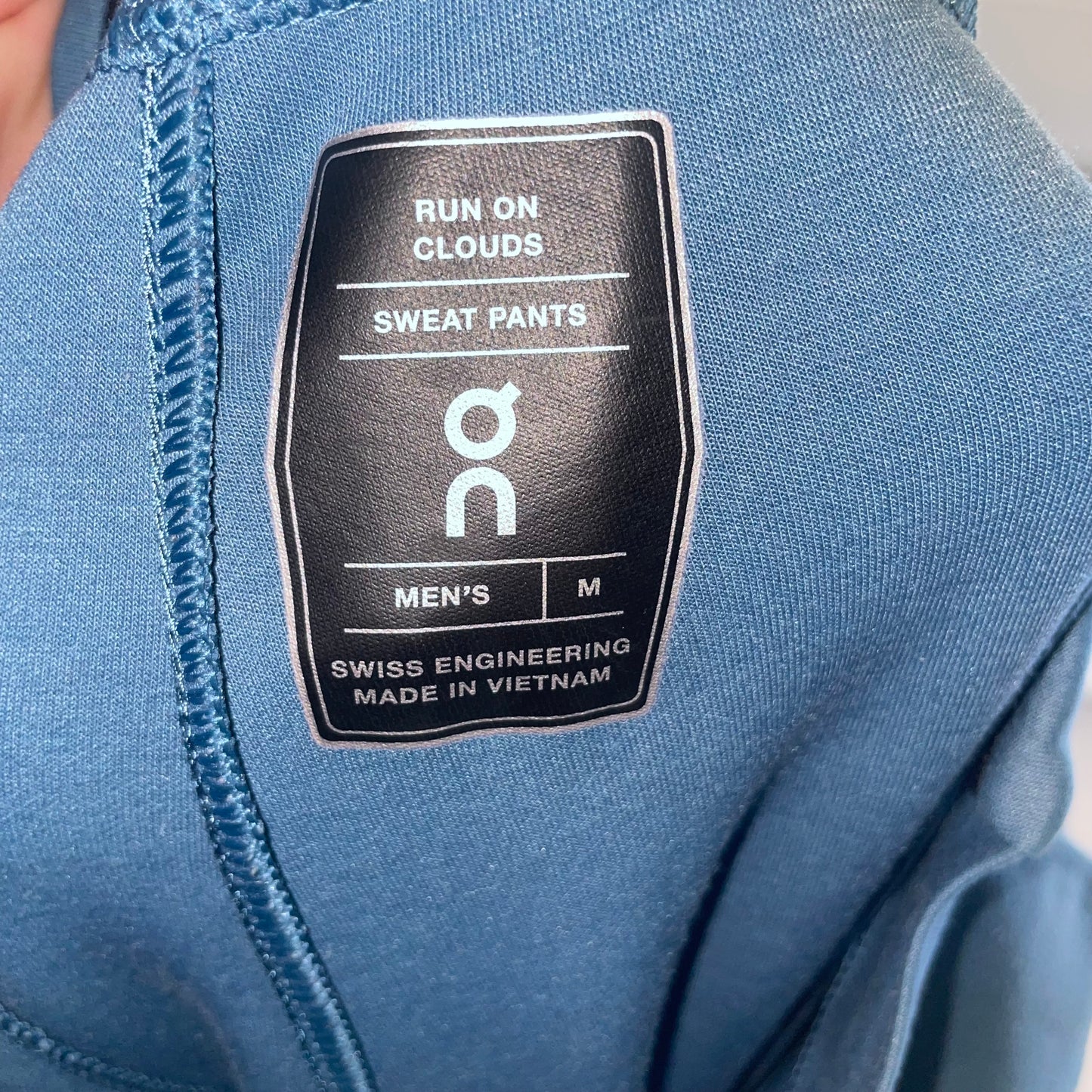 Onrunning Tech Tracksuit “Fjord Blue” (M)