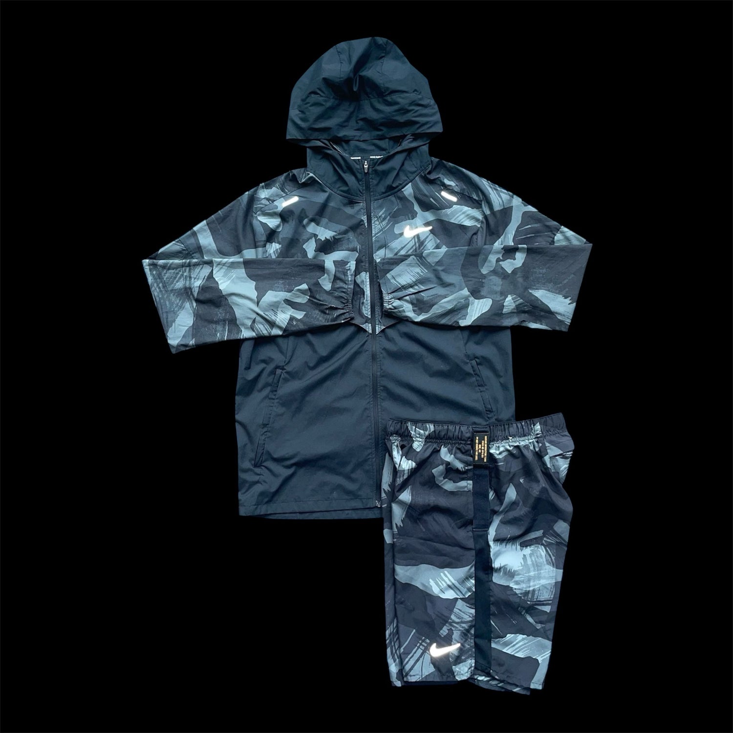 SETS/TRACKSUITS