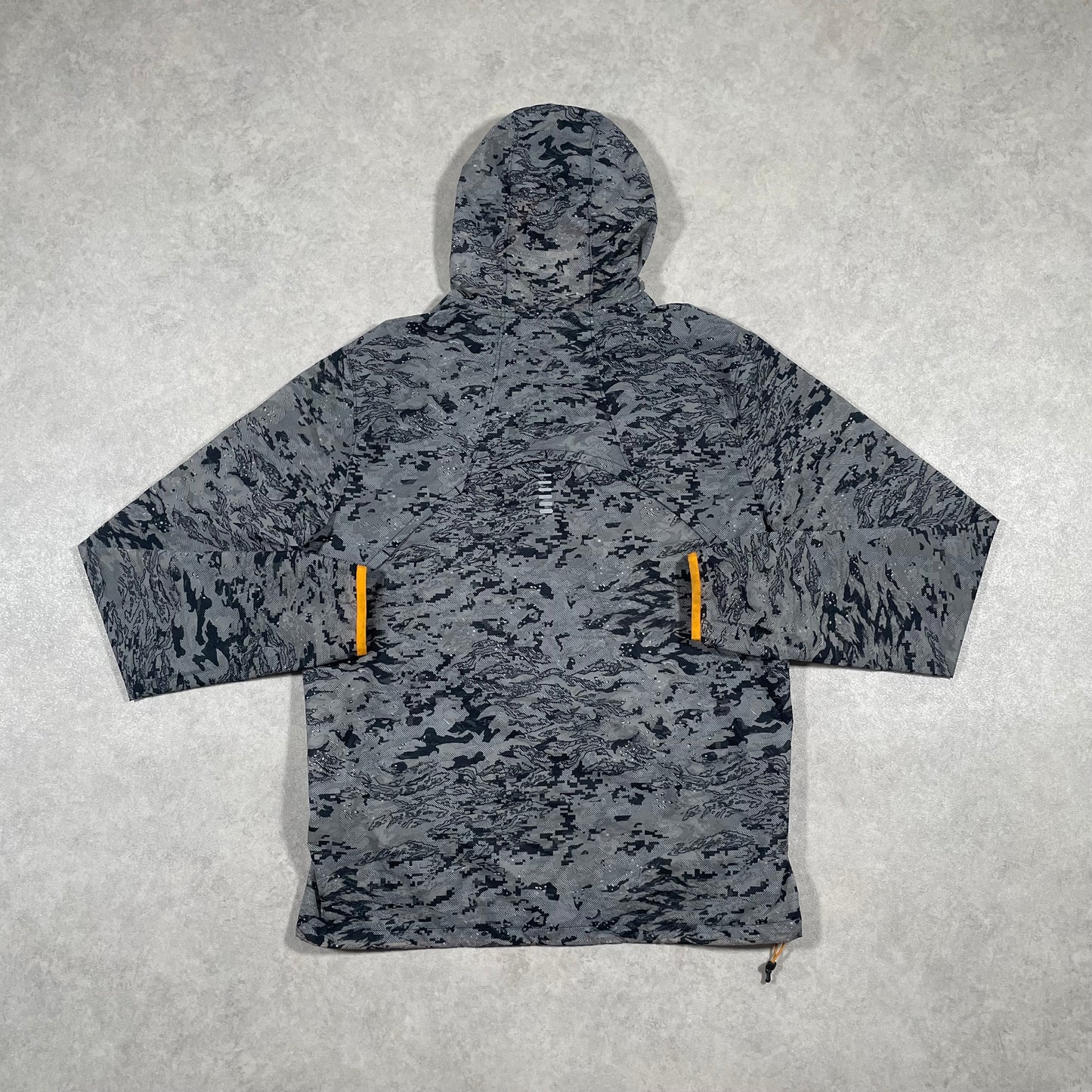 UnderArmour “Outrun the Storm Pack Orange/Grey” (M)