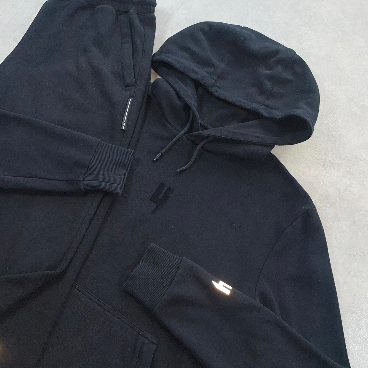 Yelir world Tracksuit Blackout Y “Black” (Size Small)