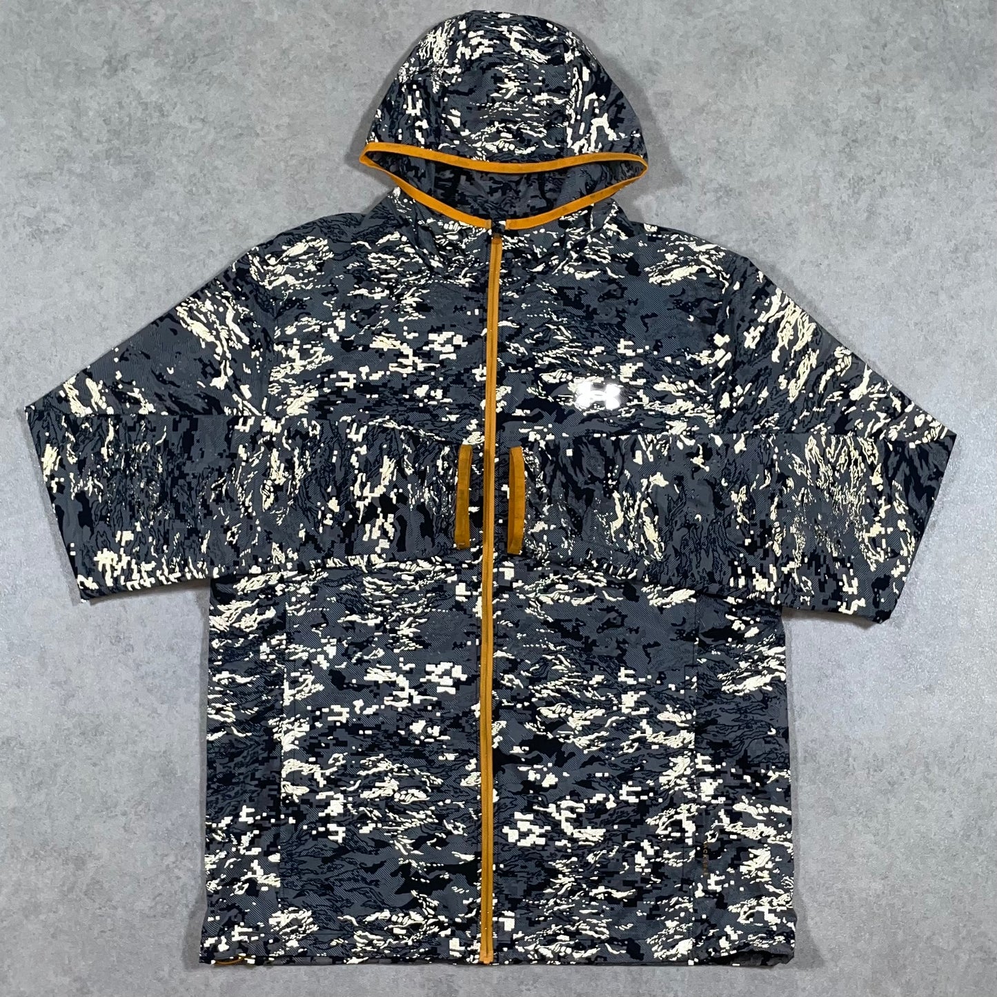 UnderArmour “Outrun the Storm Pack Orange/Grey” (M)