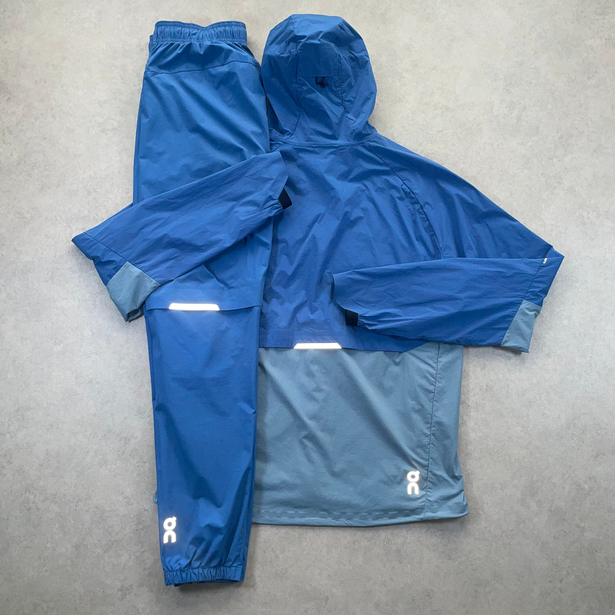 Onrunning Core Windbreaker Set “Fjord Blue” (M/S)