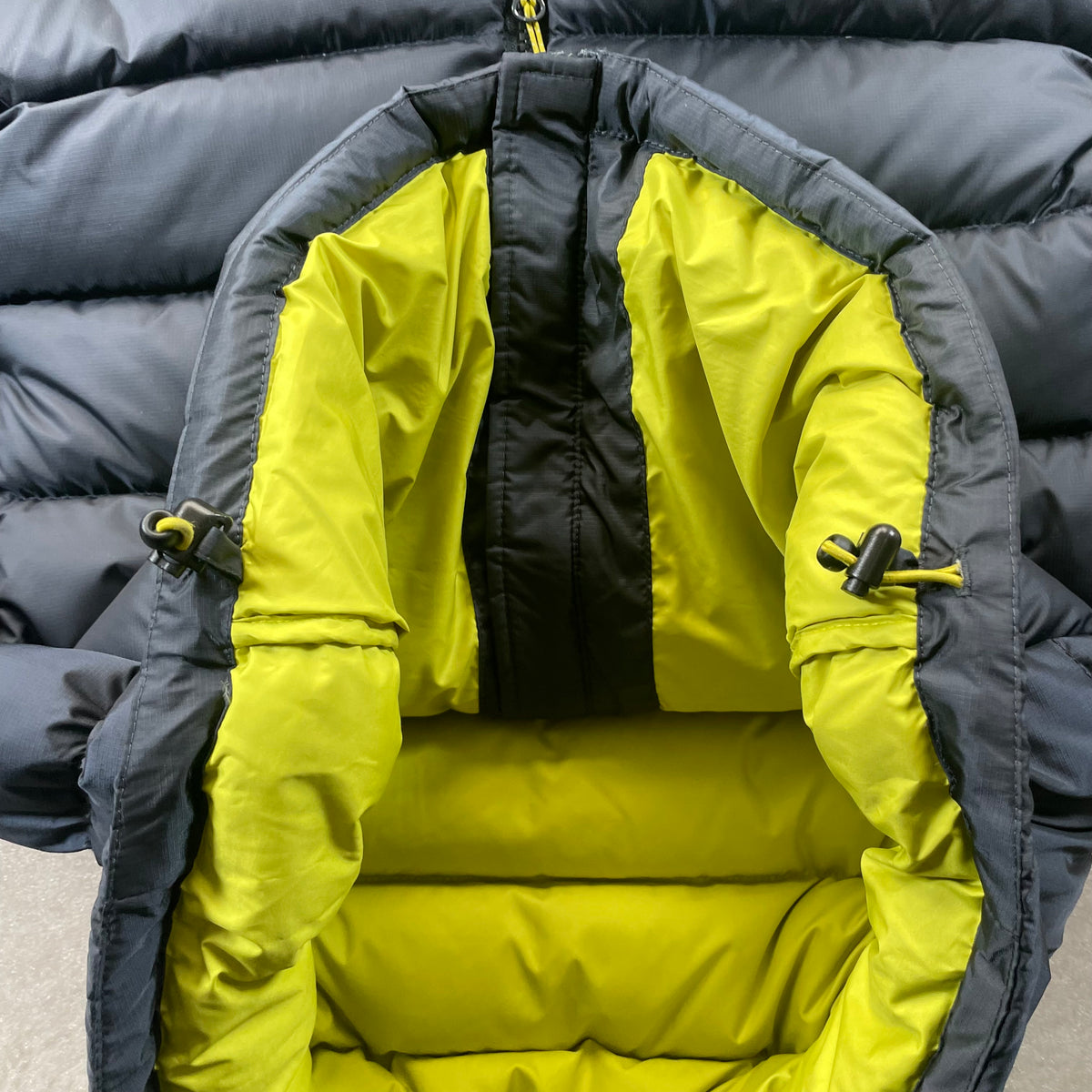 Mountain Equipment Puffer Jacket “Navy” (Size Large)