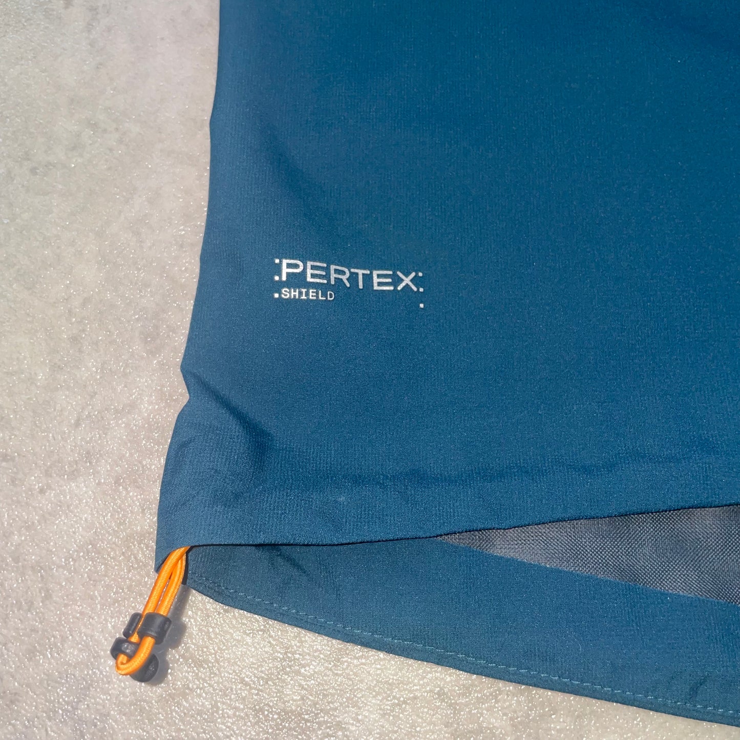 ASICS Fujitrail Windrunner (M)