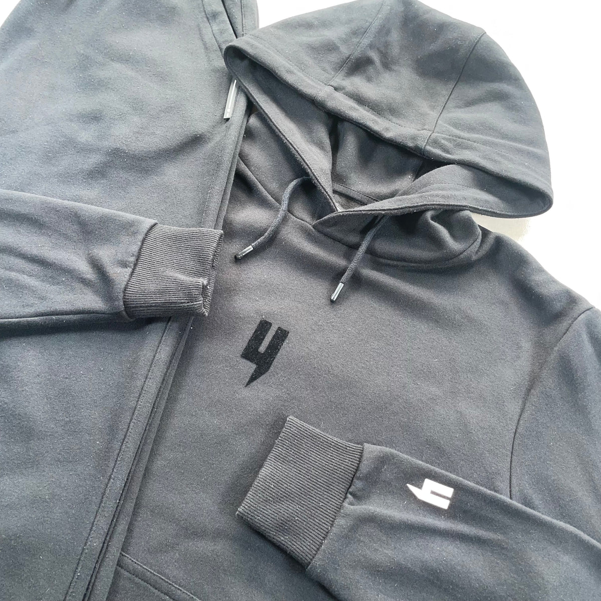 Yelir World Tracksuit Blackout Y “black” (Size Large)