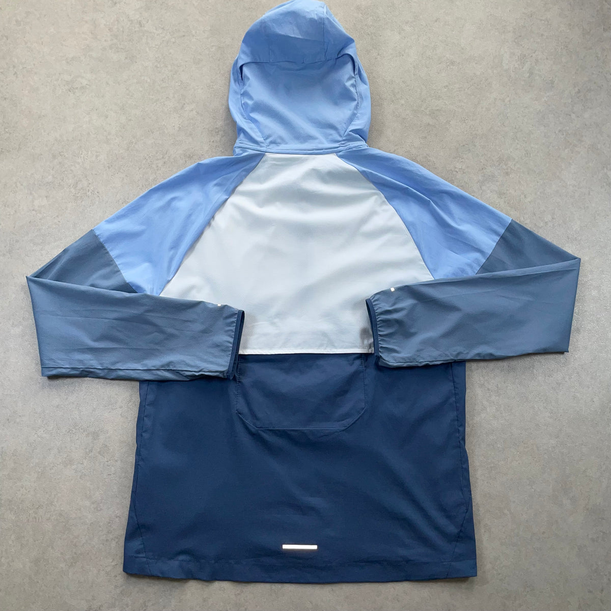 Nike Packable Windrunner “Diffused Blue” (S)