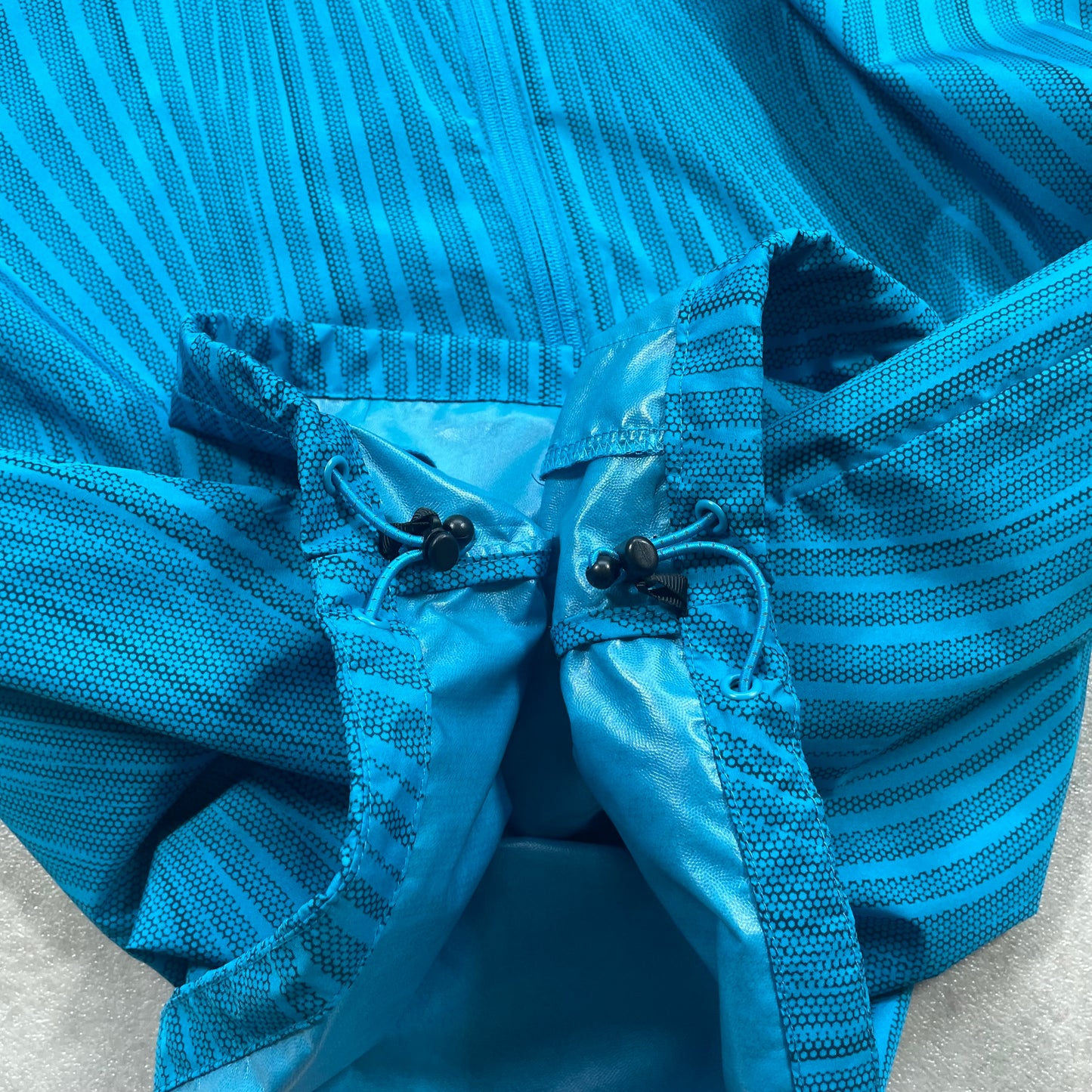 Trailberg “Aqua Vertex” Windrunner (M)