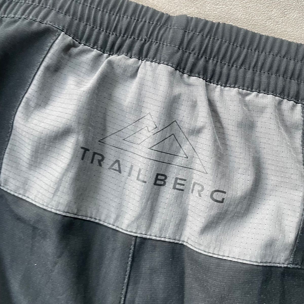 Trailberg Windbreaker Set “Black,Grey” (L)