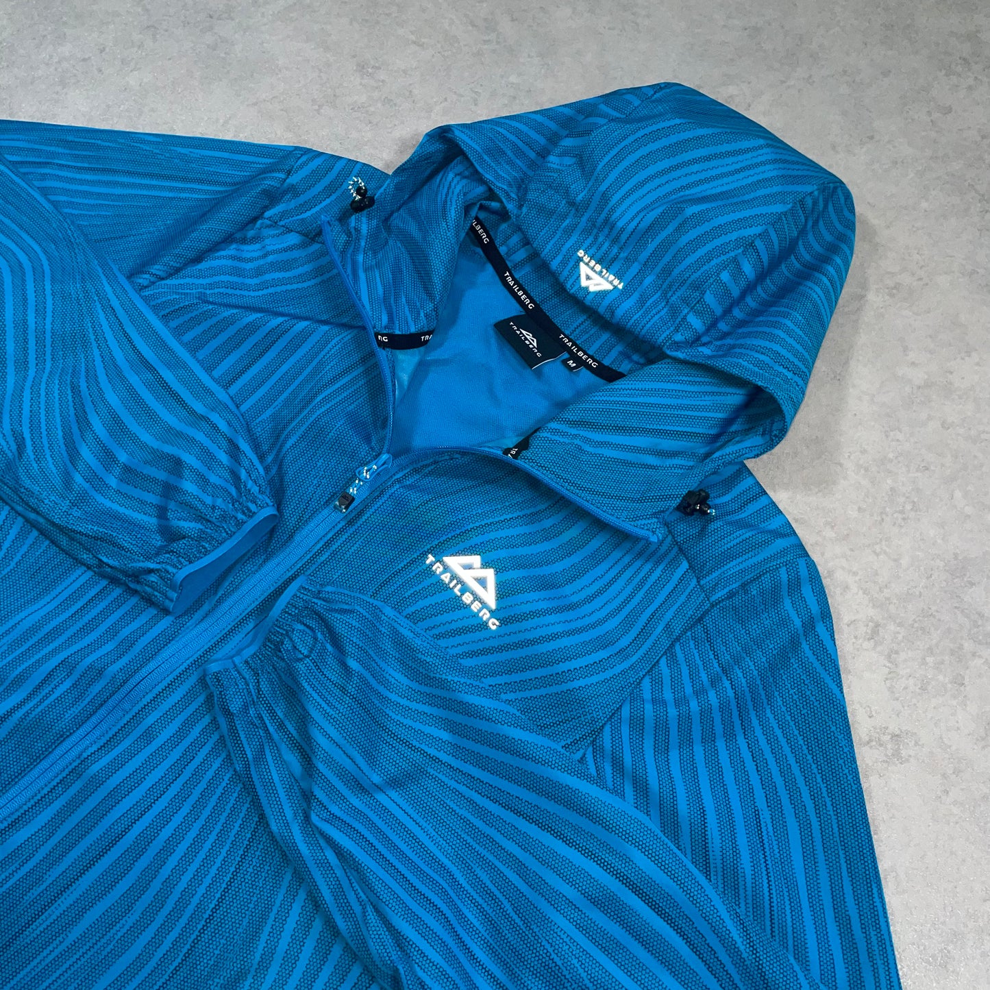 Trailberg “Aqua Vertex” Windrunner (M)