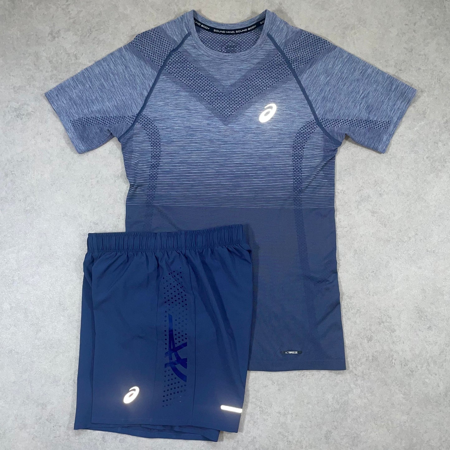 Asics Seamless set "Thunder Blue" (S)