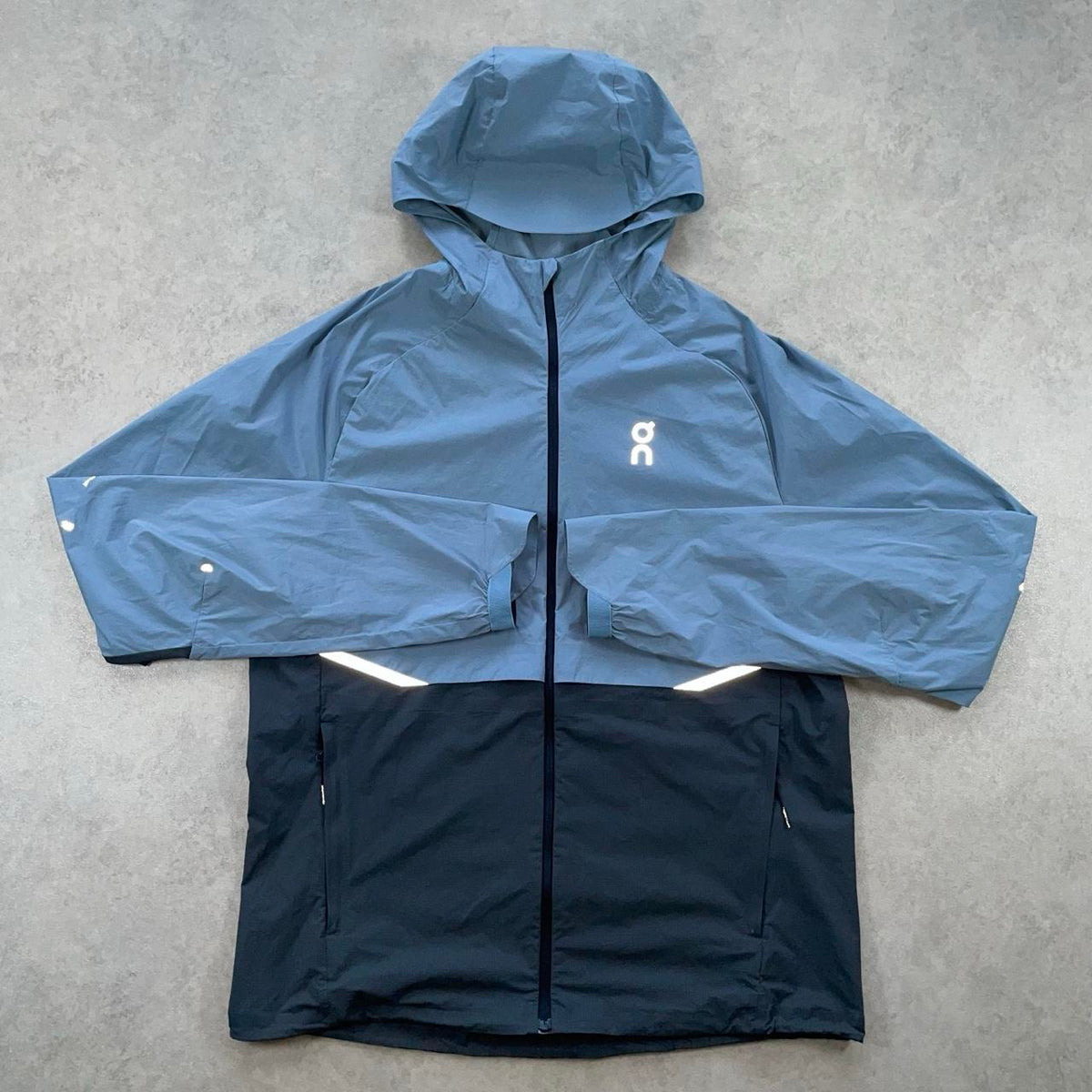 Onrunning Core Windbreaker “Cobalt Bliss “ (S)