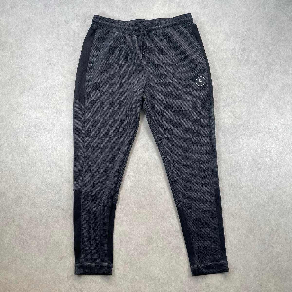 Yelir World Old Season Tracksuit “Black,Grey” (Size Medium)