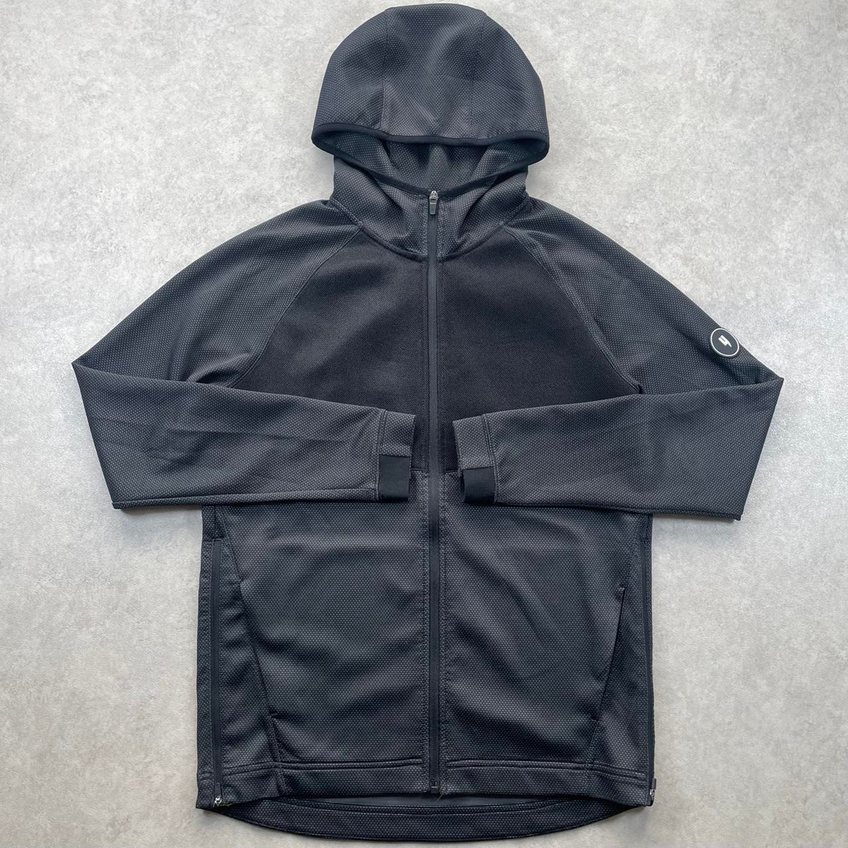 Yelir World Old Season Tracksuit “Black,Grey” (Size Medium)