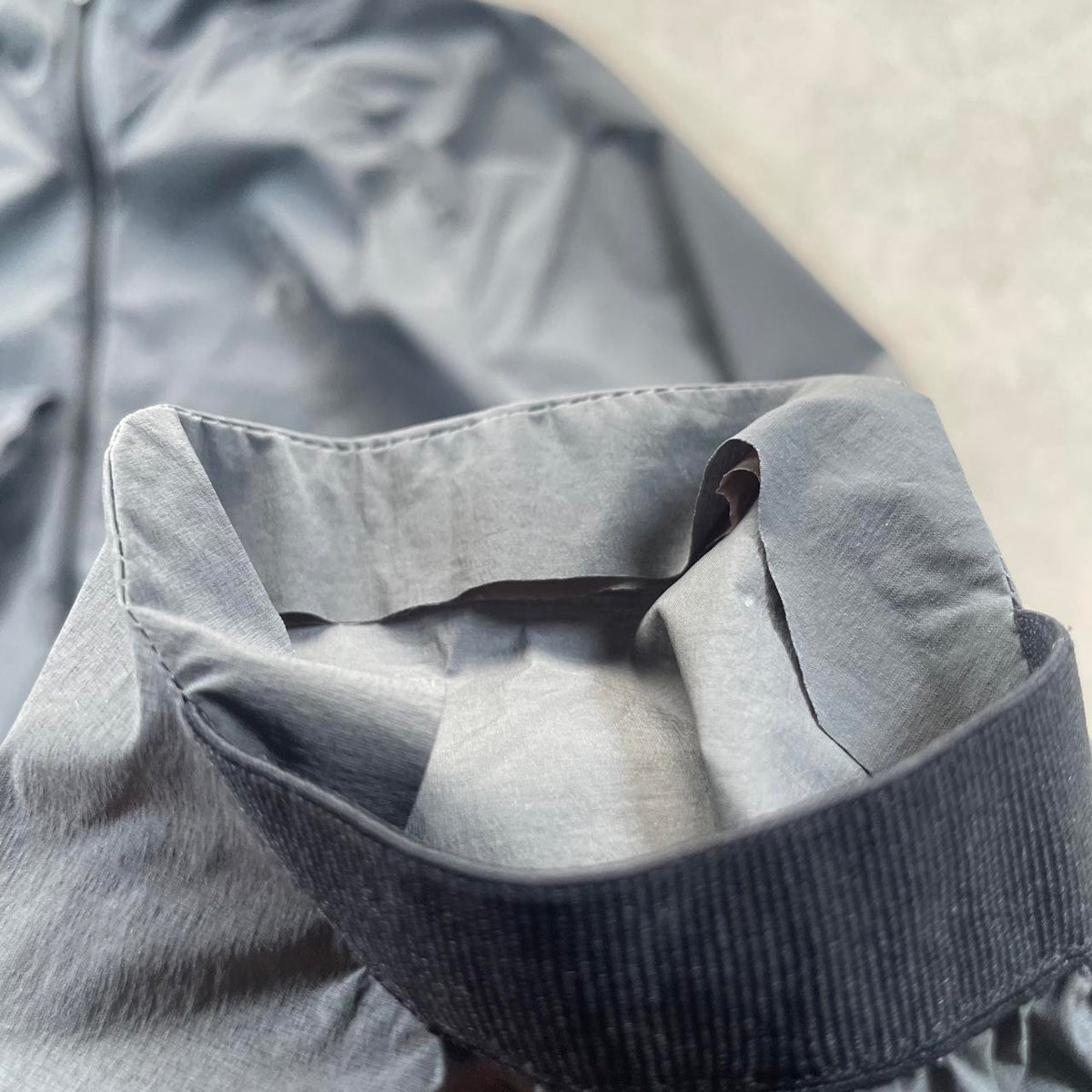Onunning Core Windbreaker Set “Eclipse Grey” (M)