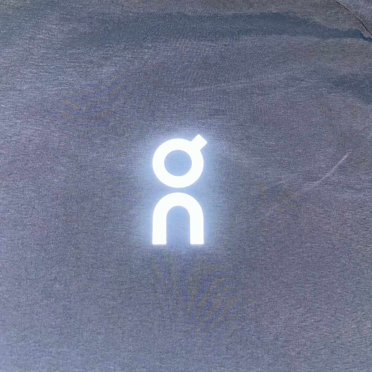 Onrunning Core Windbreaker Activewear Jacket "Eclipse Grey" (Size Small Mens)