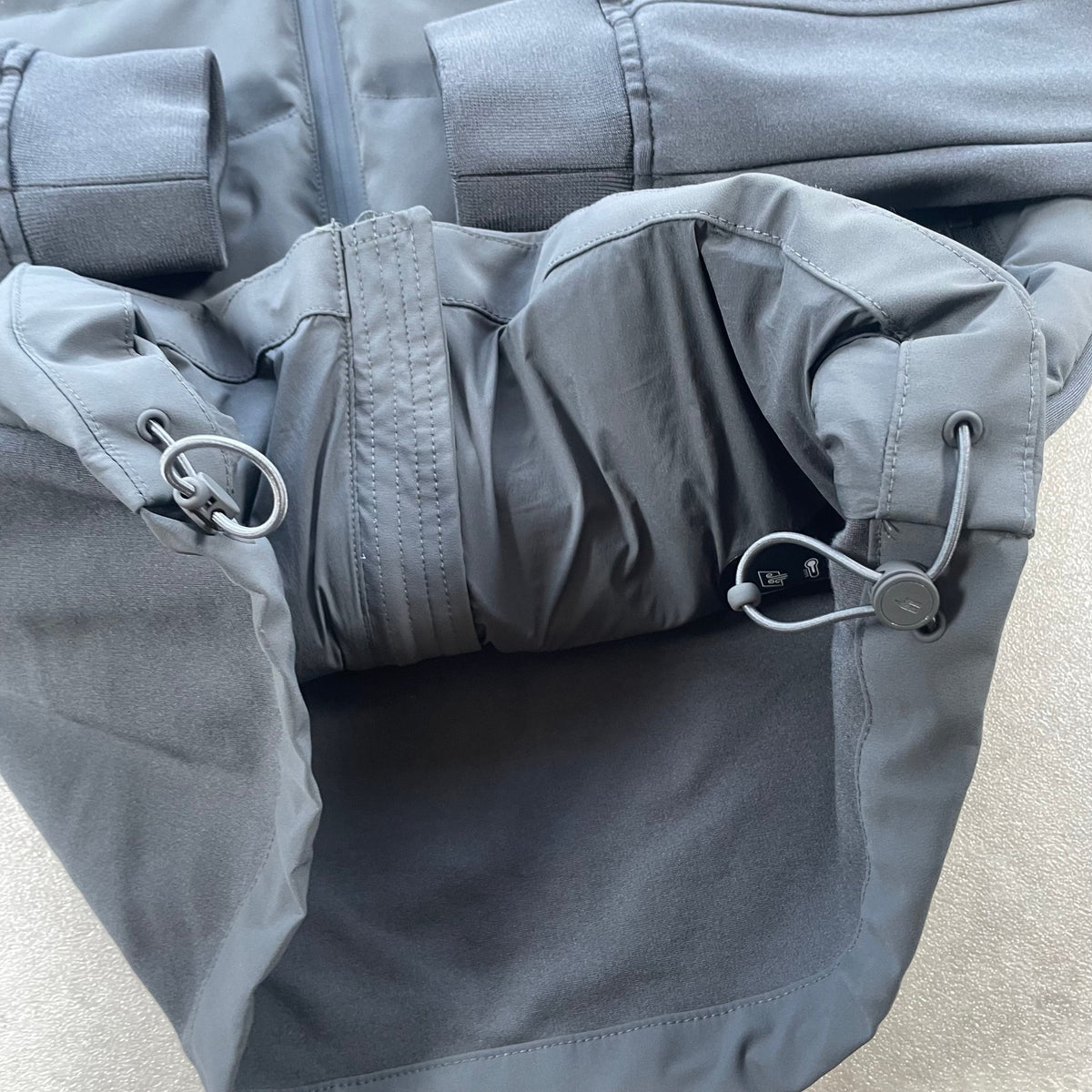 Yelir World Hybrid Puffer Jacket "Grey" (Size Small Mens)