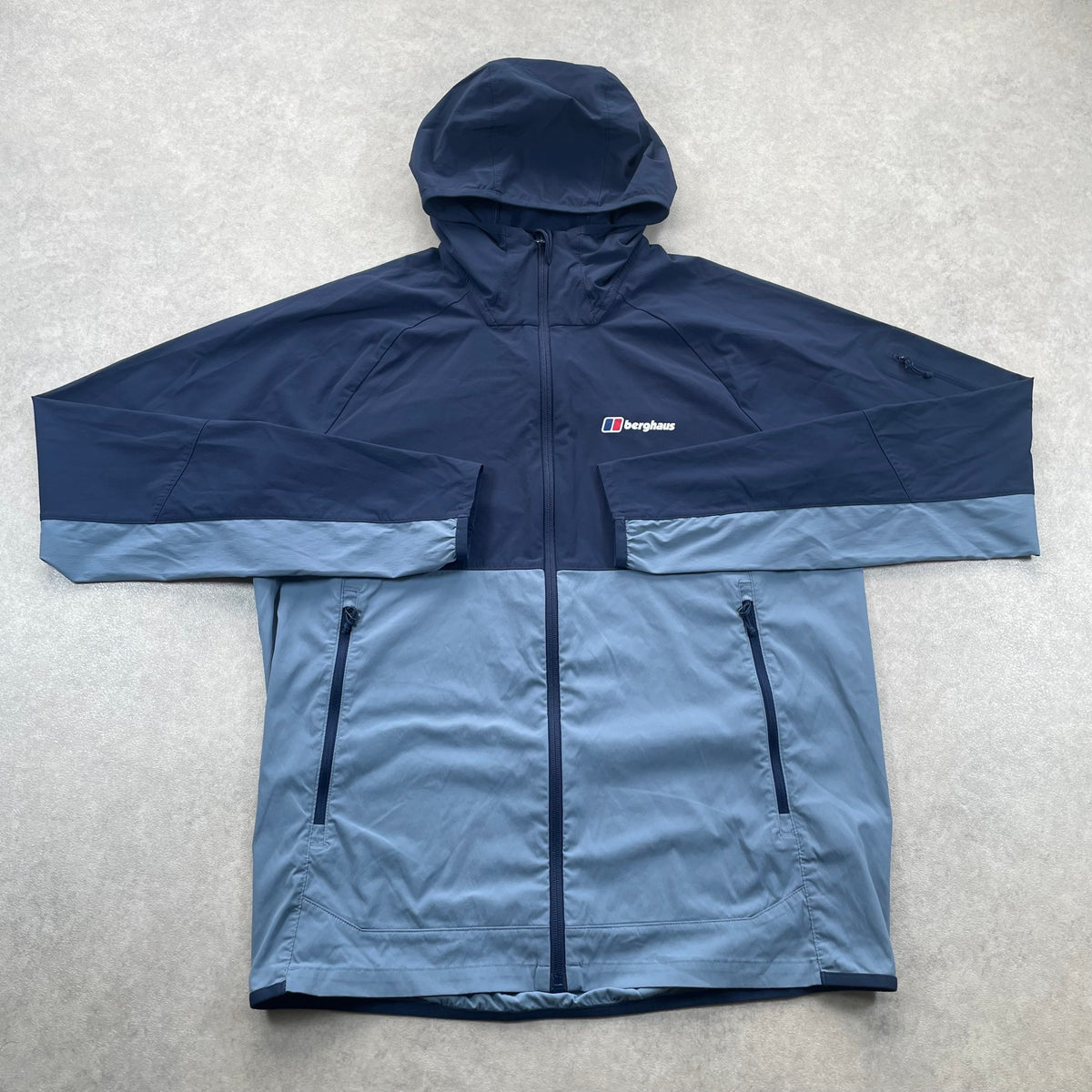 Berghaus Theran Windbreaker Bottoms Set "Baby Blue, Obsidian" (Mens Size Medium)