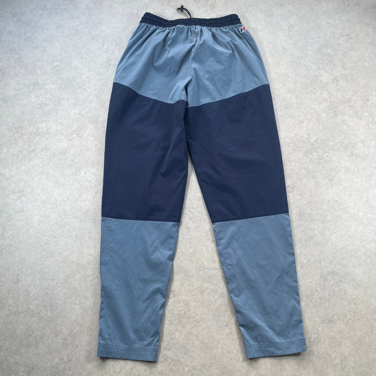 Berghaus Theran Windbreaker Bottoms Set "Baby Blue, Obsidian" (Mens Size Medium)
