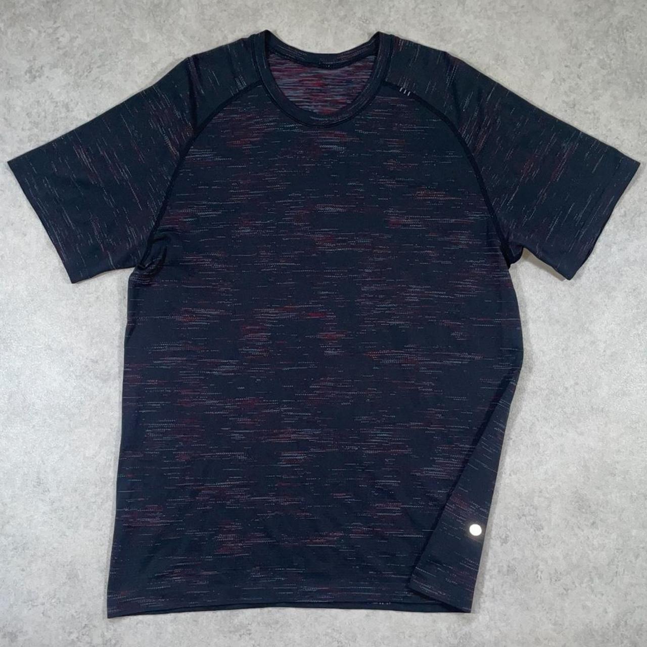 Lululemon metal vent tech top “Chroma Black” (XL)