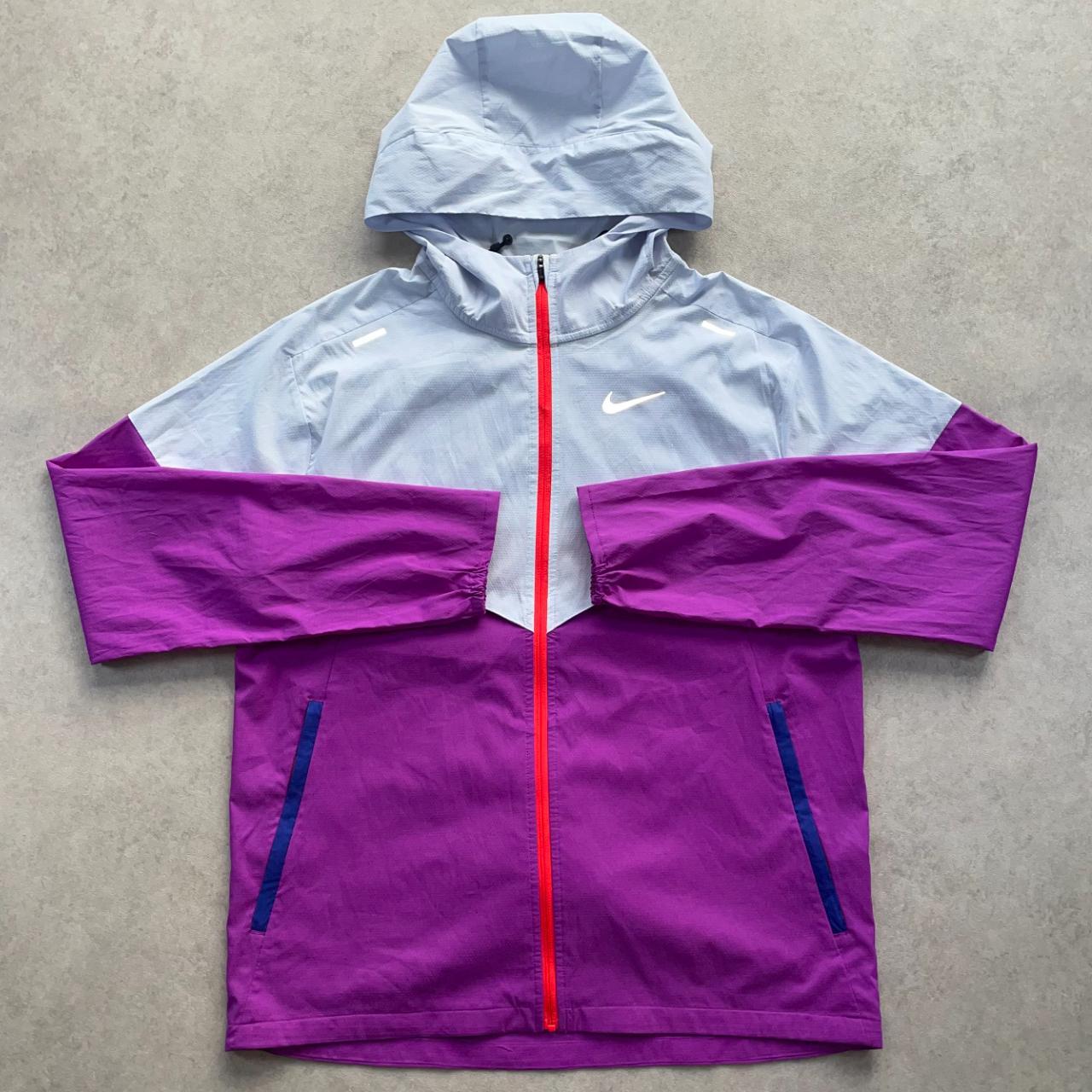 Nike Packable Windrunner “Grape Purple” (S)