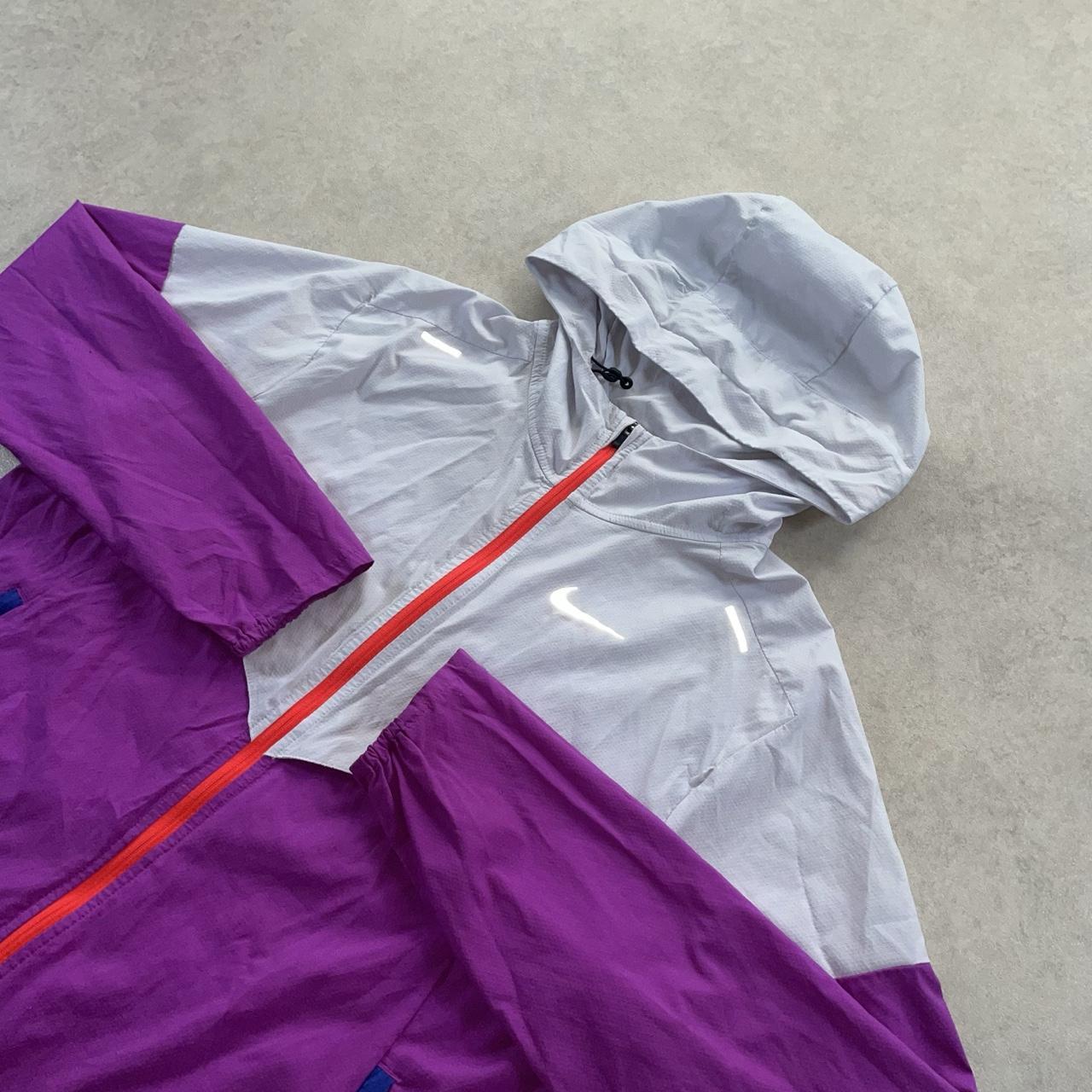Nike Packable Windrunner “Grape Purple” (S)