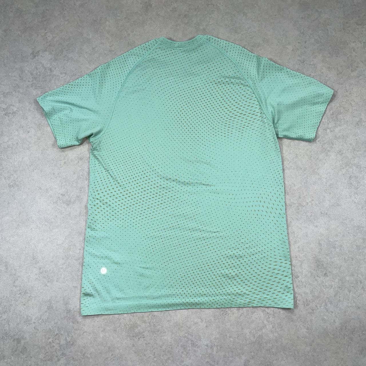 Lululemon metal vent tech top “Mint” (M)