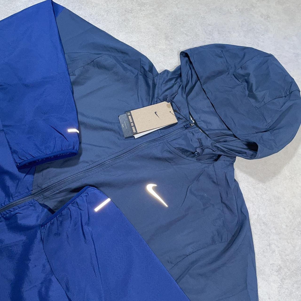 Nike Packable Windrunner “Thunder Blue” (XL)