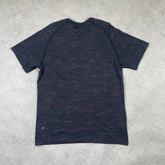 Lululemon metal vent tech top “Chroma Black” (XL)