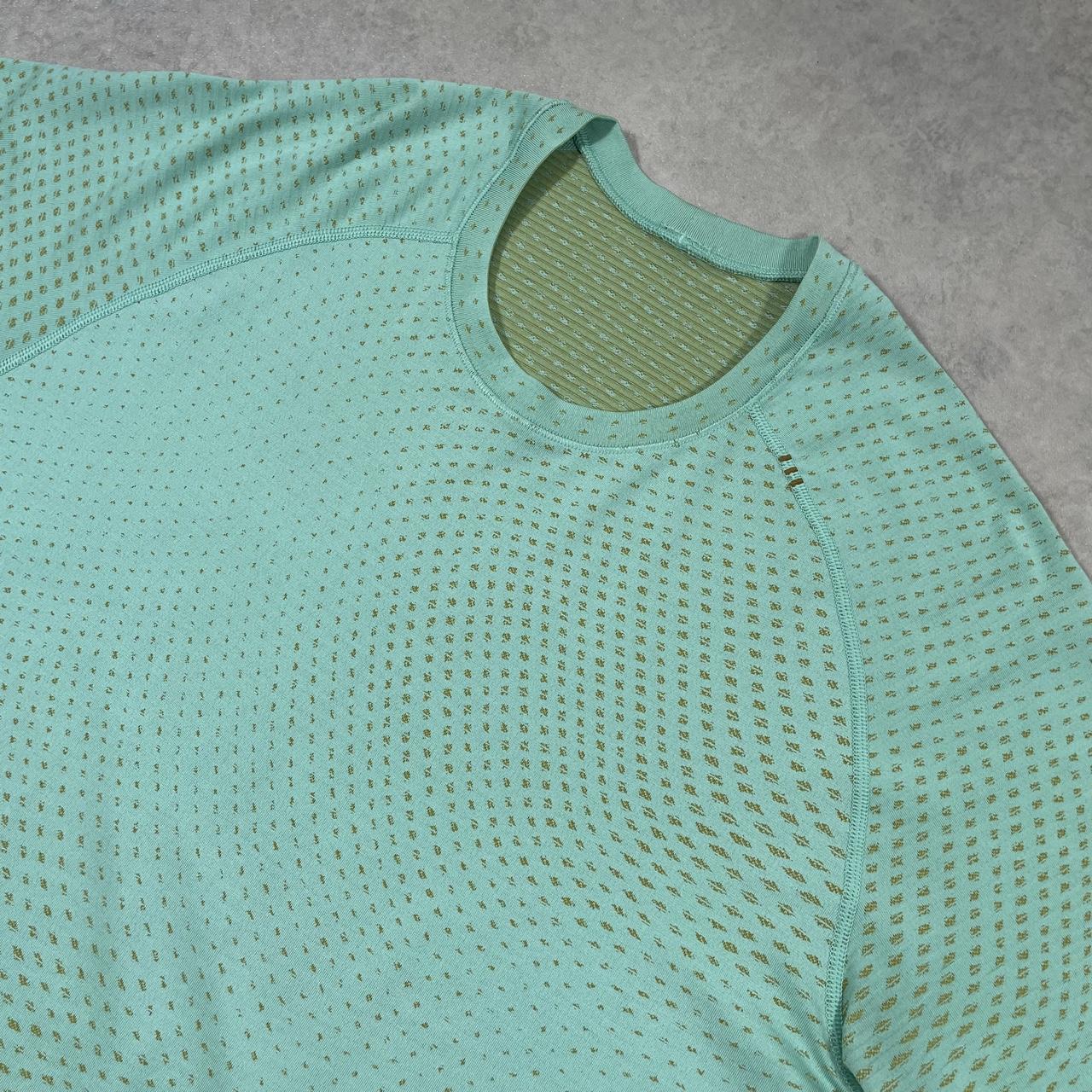 Lululemon metal vent tech top “Mint” (M)