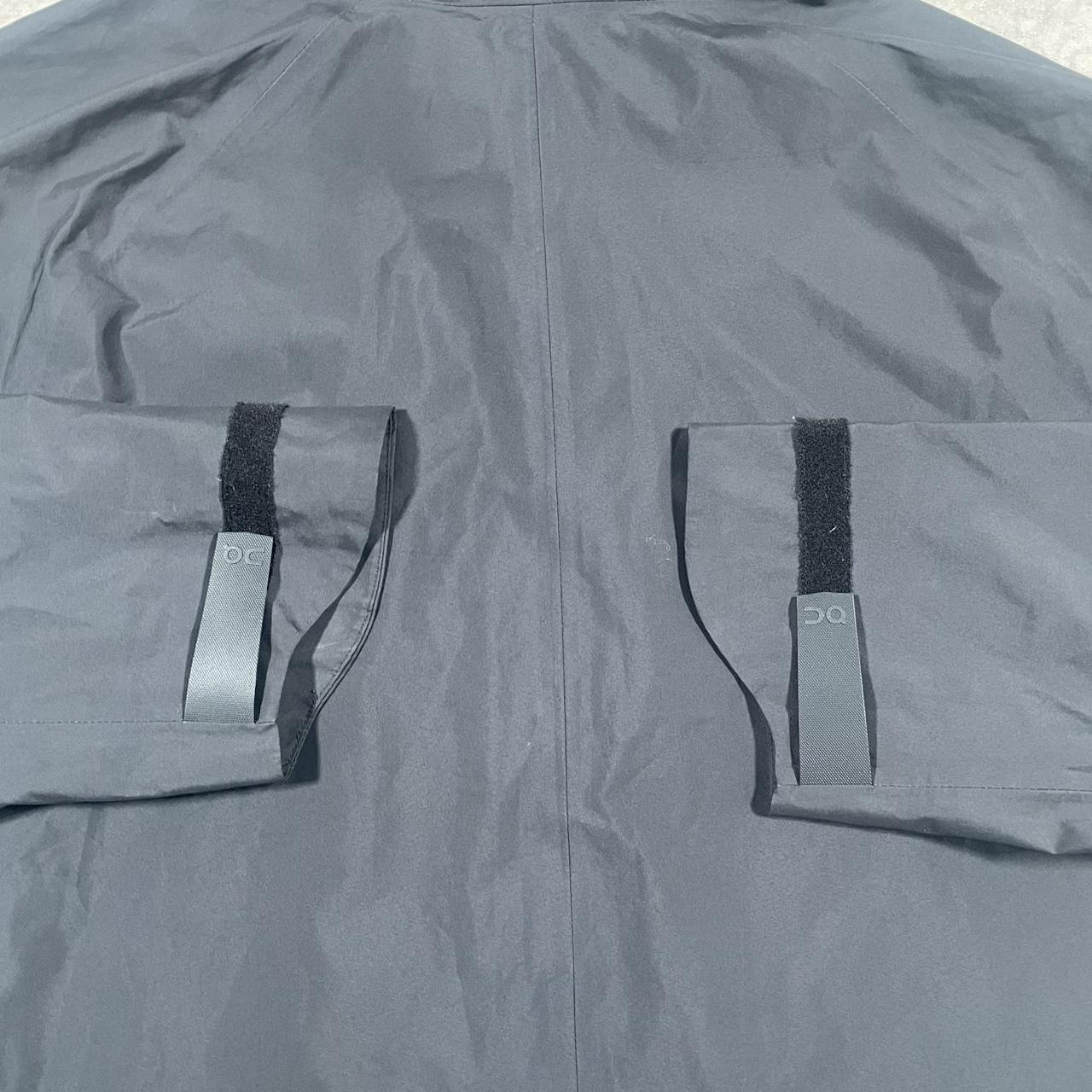 On Running Storm Jacket “Black” (L)