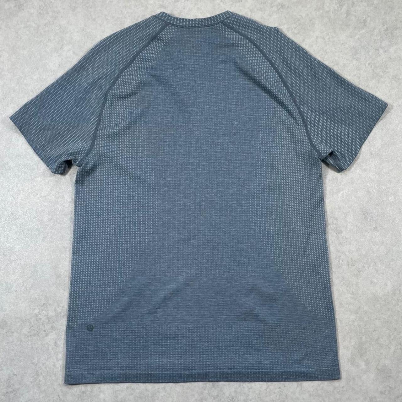 Lululemon x Barry’s metal vent tech top “Cool Grey” (L)
