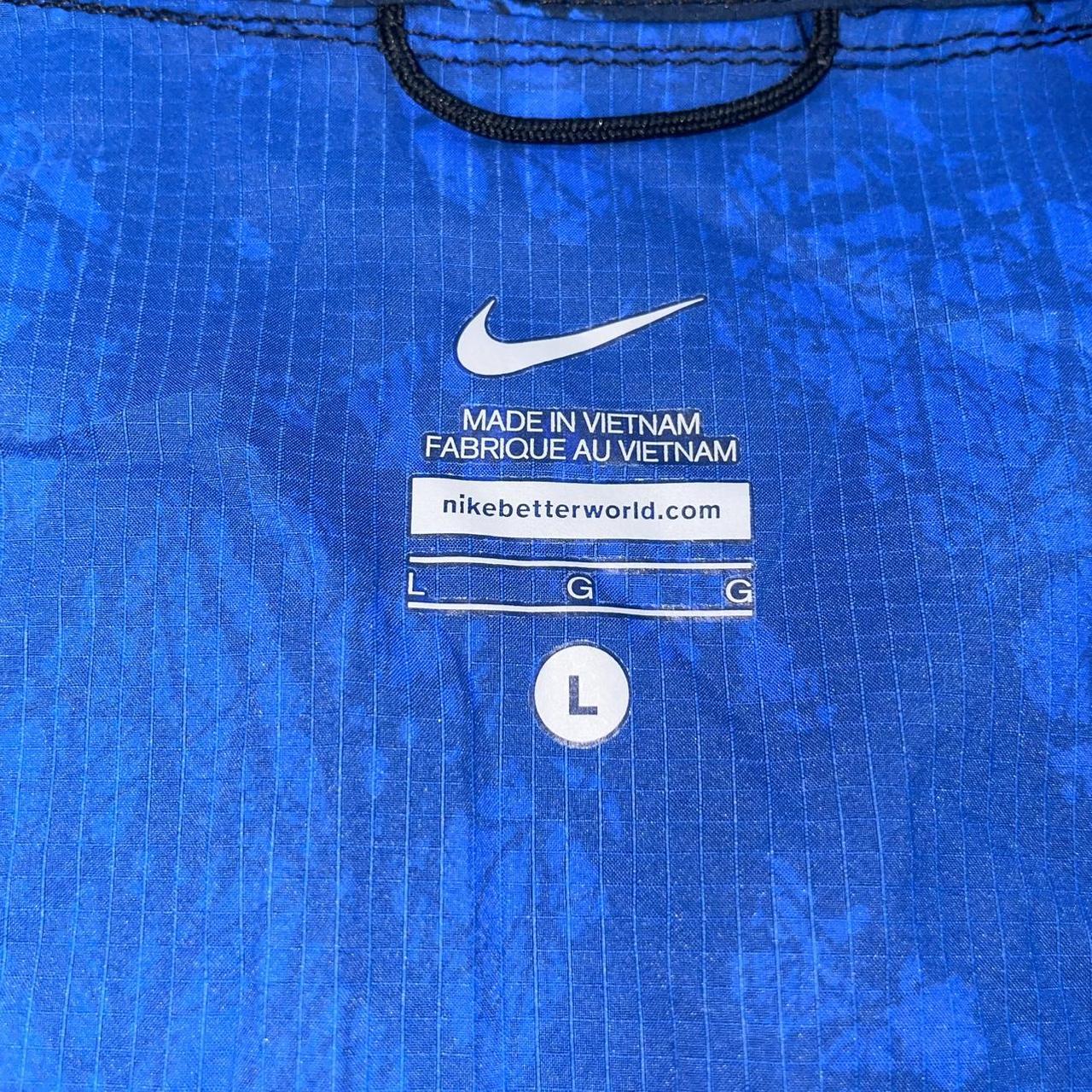 Nike Windrunner Enchanted Forest “Volt Blue” (L)