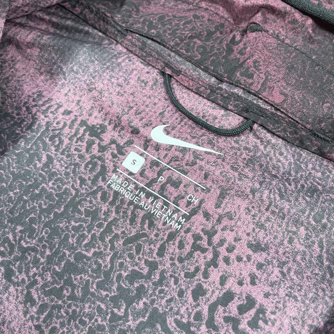 Nike impossibly light Snakeskin Windrunner “Crimson Bolt” (S)