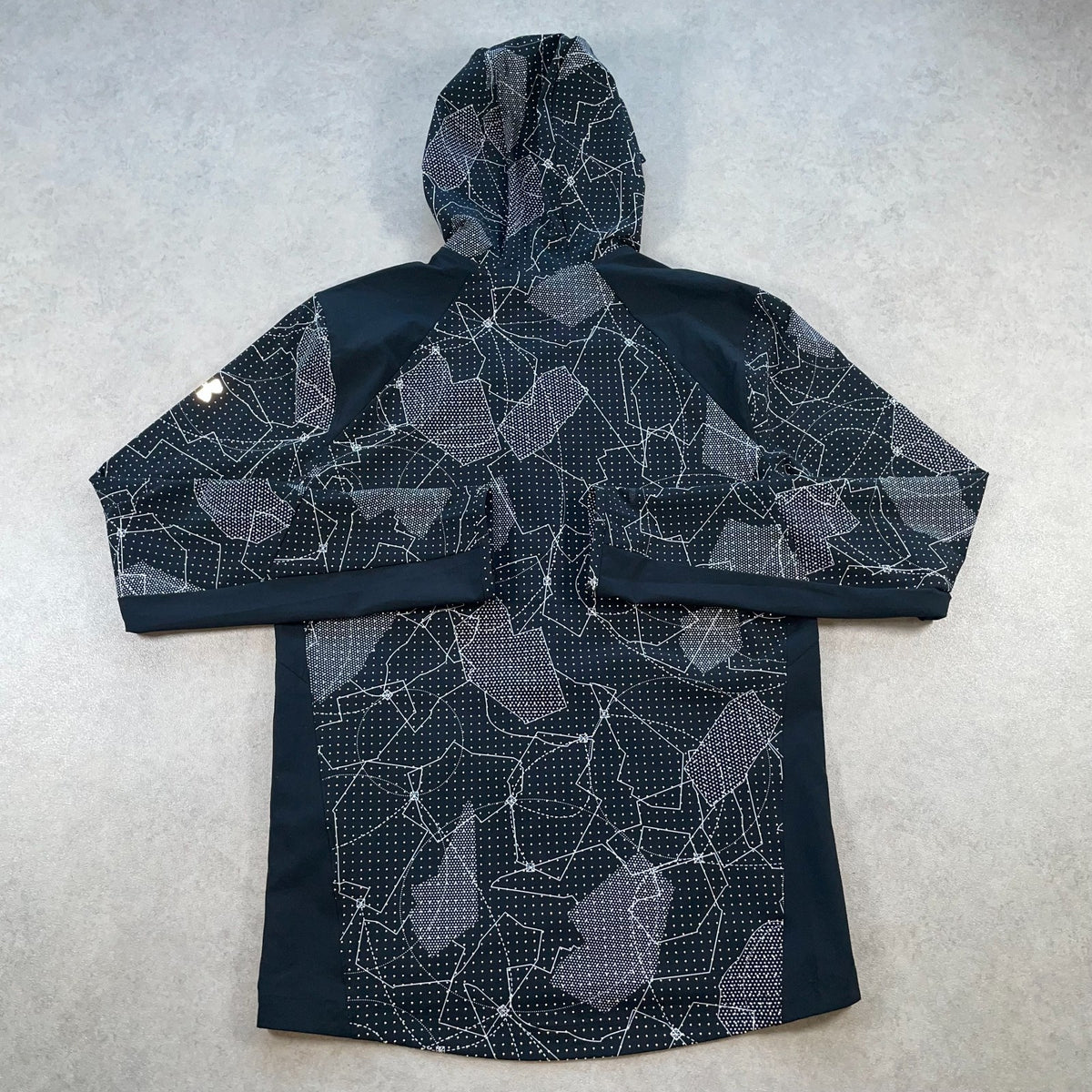 Underarmour Outrun the storm Windbreaker "Black" (Mens Size Medium)