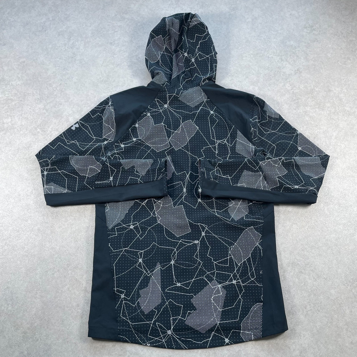 Underarmour Outrun the storm Windbreaker "Black" (Mens Size Medium)